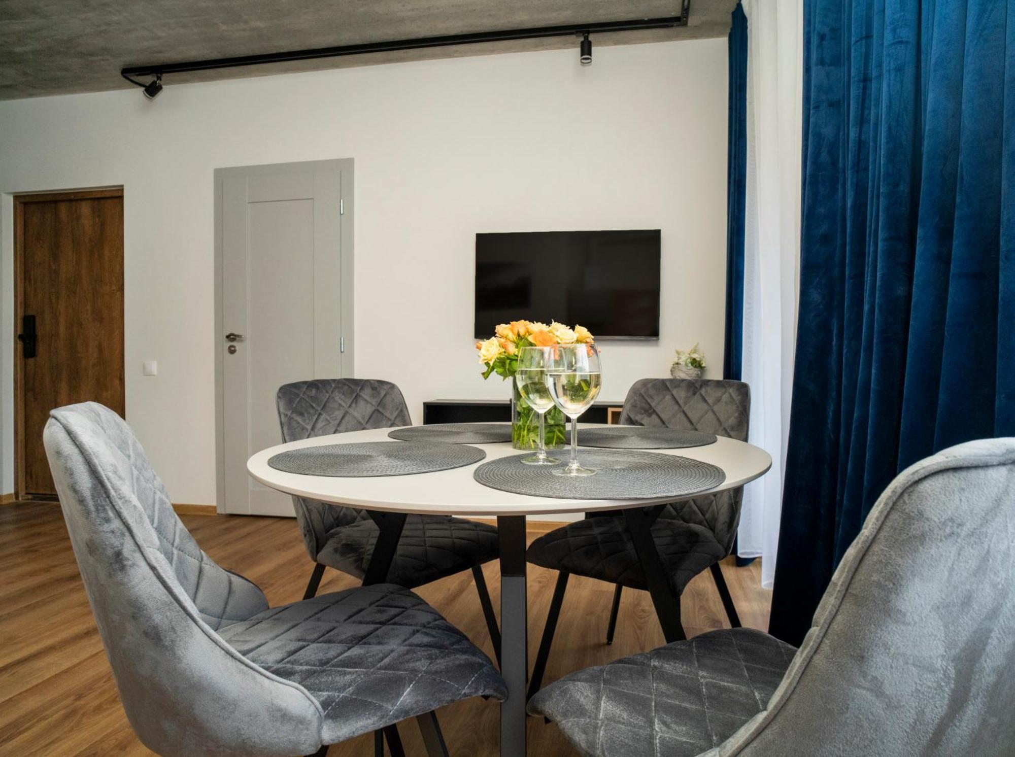 Apartment Fort63 *